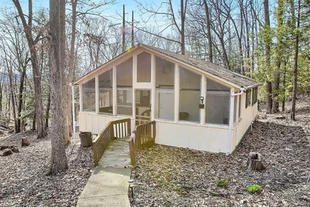 image of Single Family House in Bushkill, PA